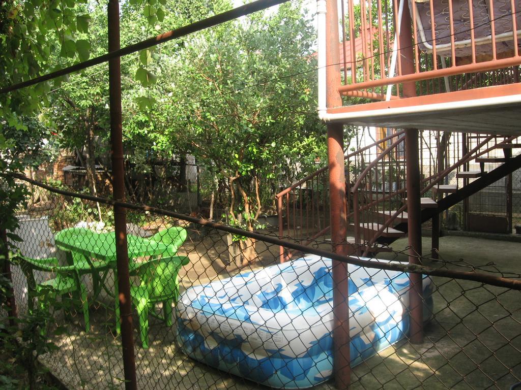 Hostel Temuri Kutaisi Exterior foto